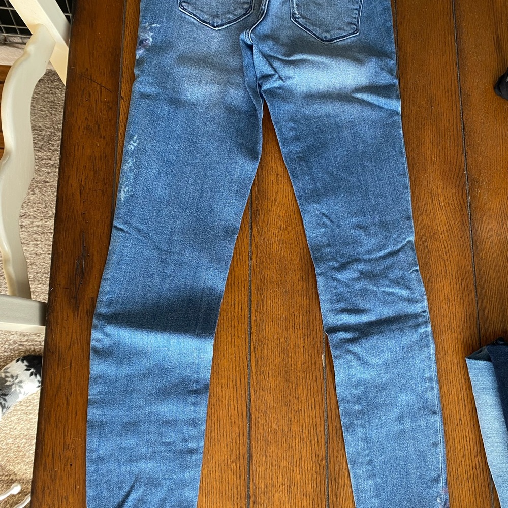 Women jeans with floral detailing